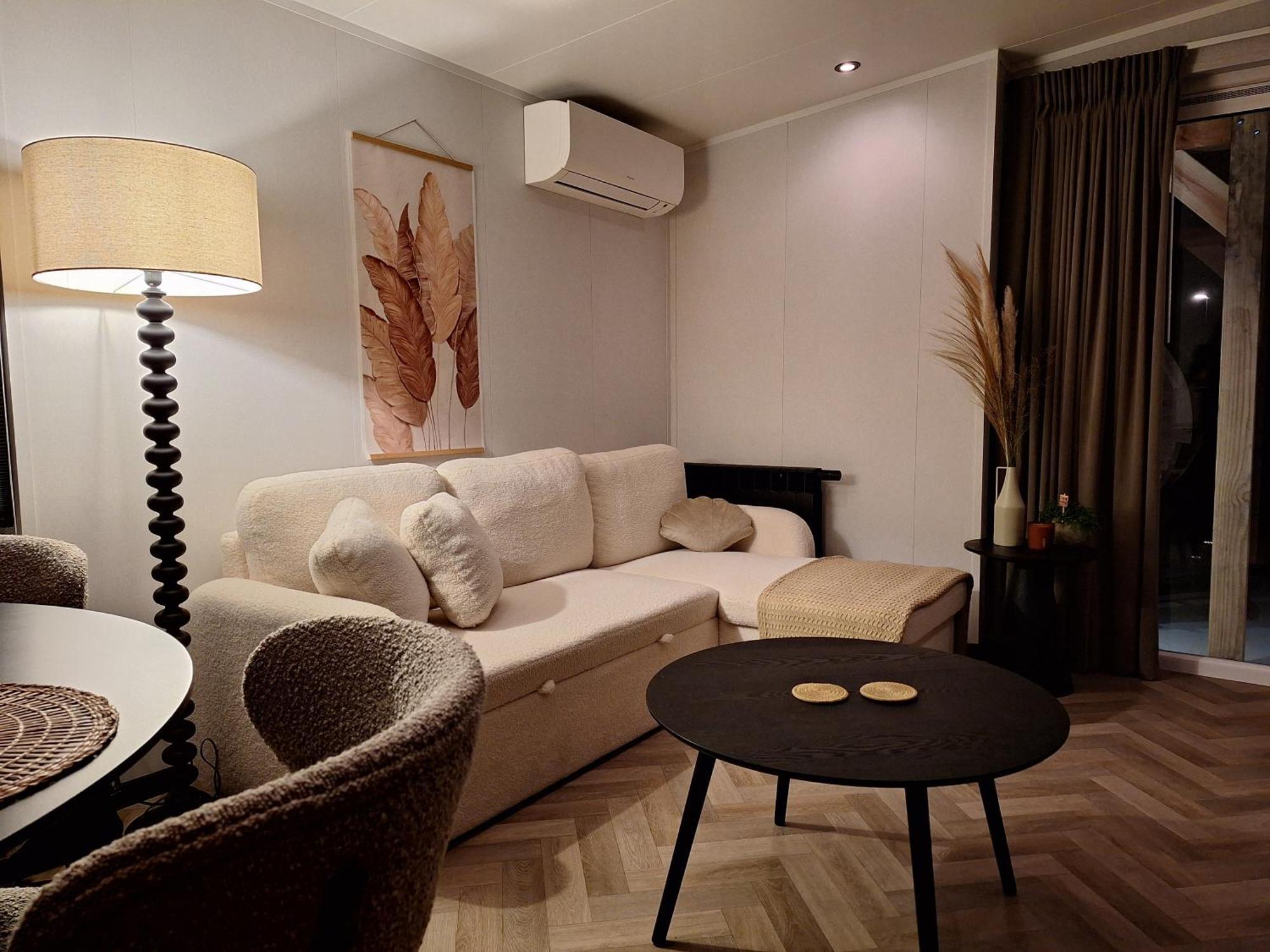 'Relax Lodge Sea' - Wellness Lodge In Zeeland - Private Sauna - Airco - Garden - Outdoor Swimming Pool - Free Wifi, Towels & Bed Linen Heinkenszand Exteriér fotografie