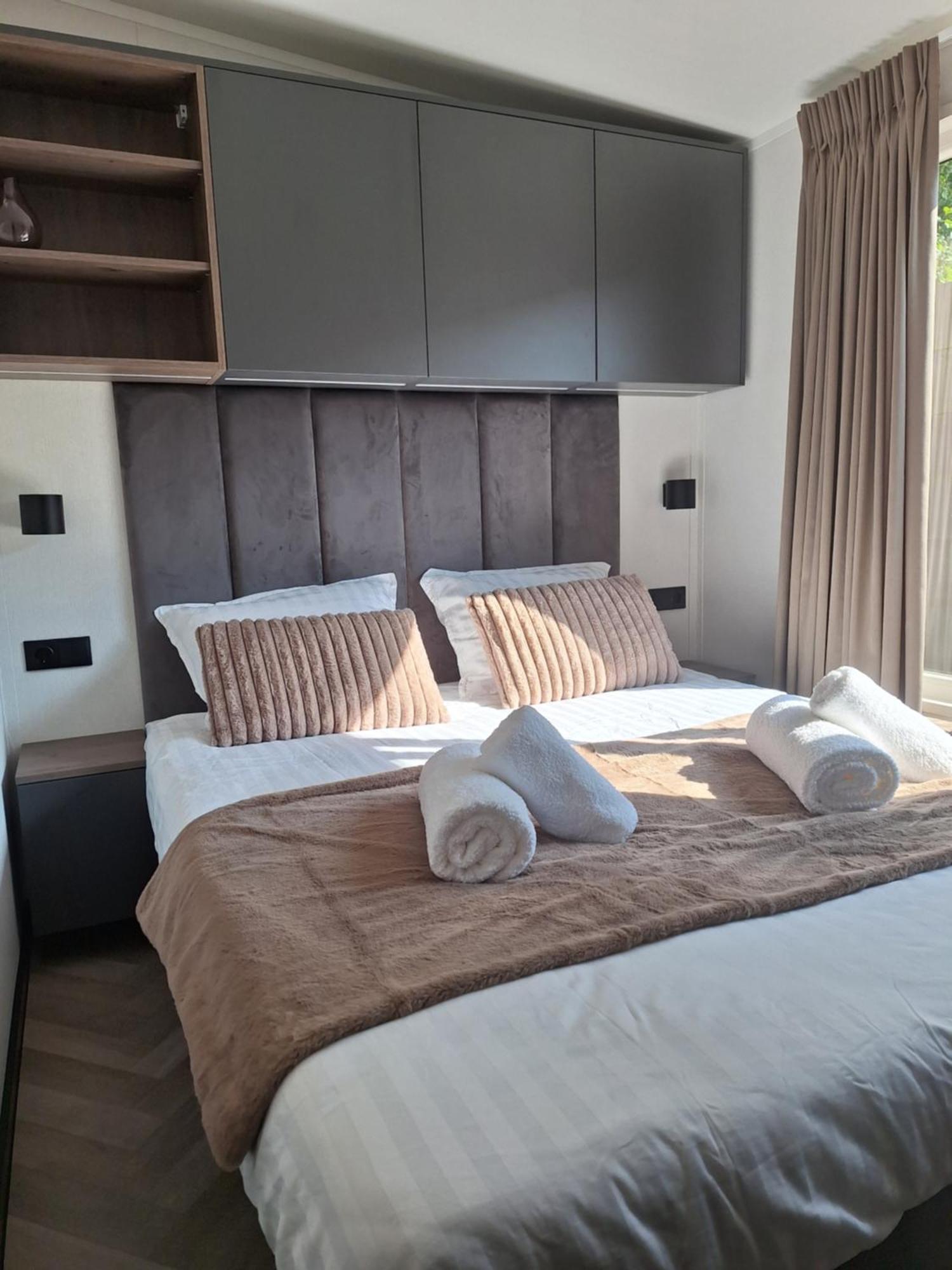 'Relax Lodge Sea' - Wellness Lodge In Zeeland - Private Sauna - Airco - Garden - Outdoor Swimming Pool - Free Wifi, Towels & Bed Linen Heinkenszand Exteriér fotografie